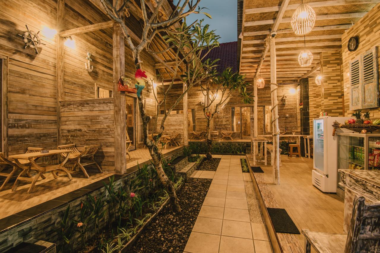 Pange Hostel Lembongan Nusa Lembongan Exterior photo